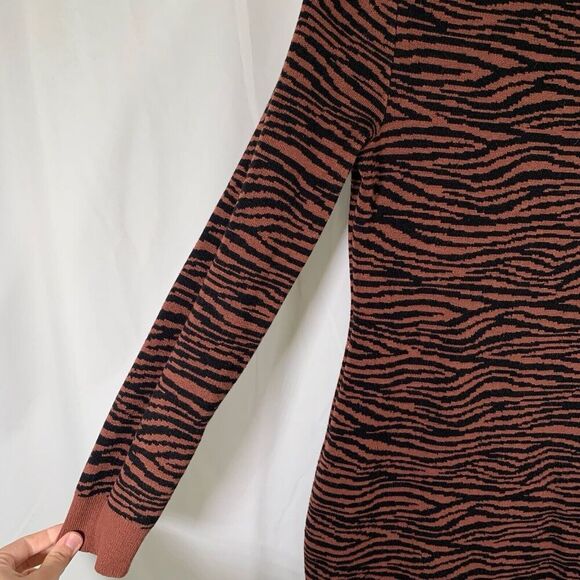 Express Negin Mirsalehi Sweater Dress Womens Medium Brown Animal Print - Picture 4 of 7